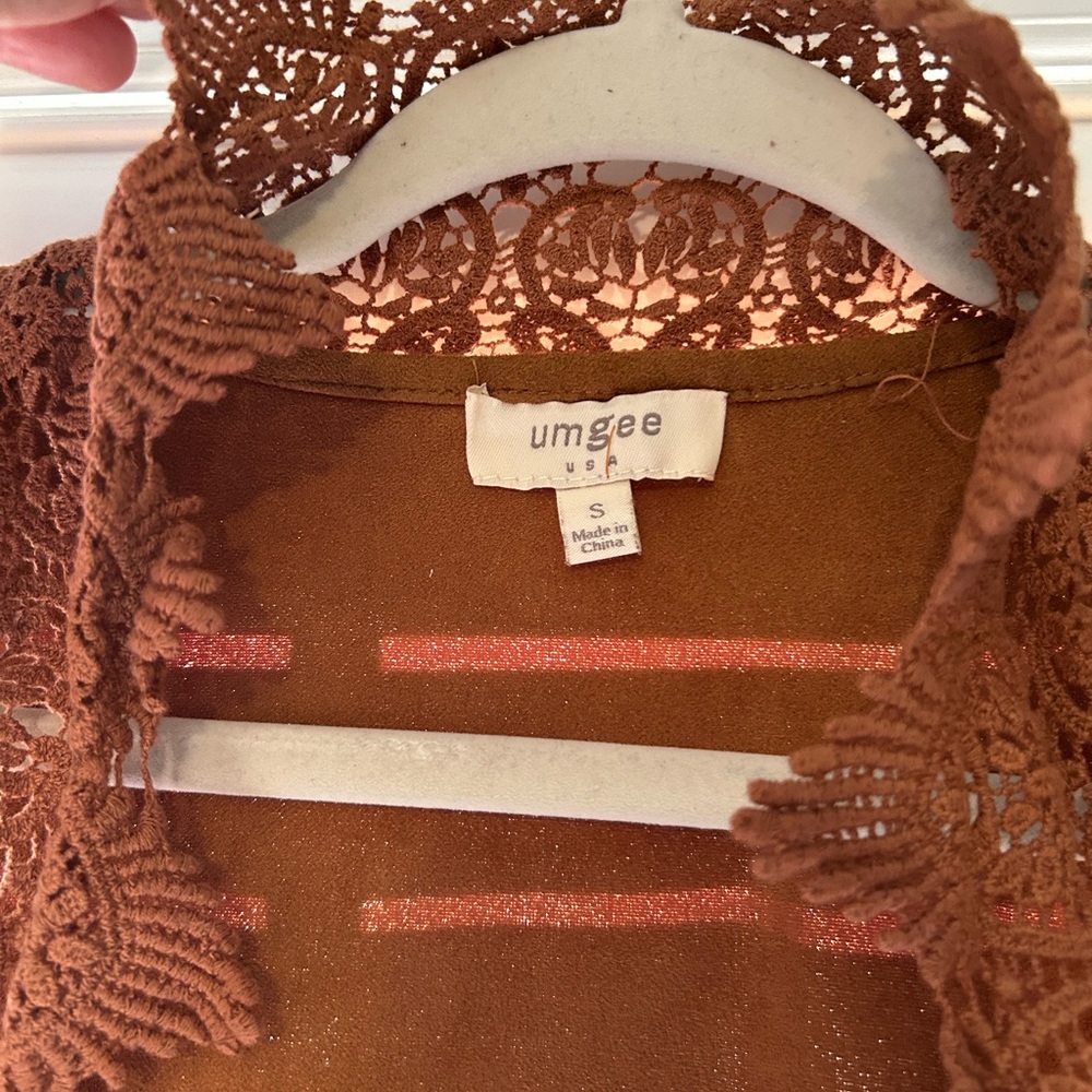 Umgee Brown Lace Top